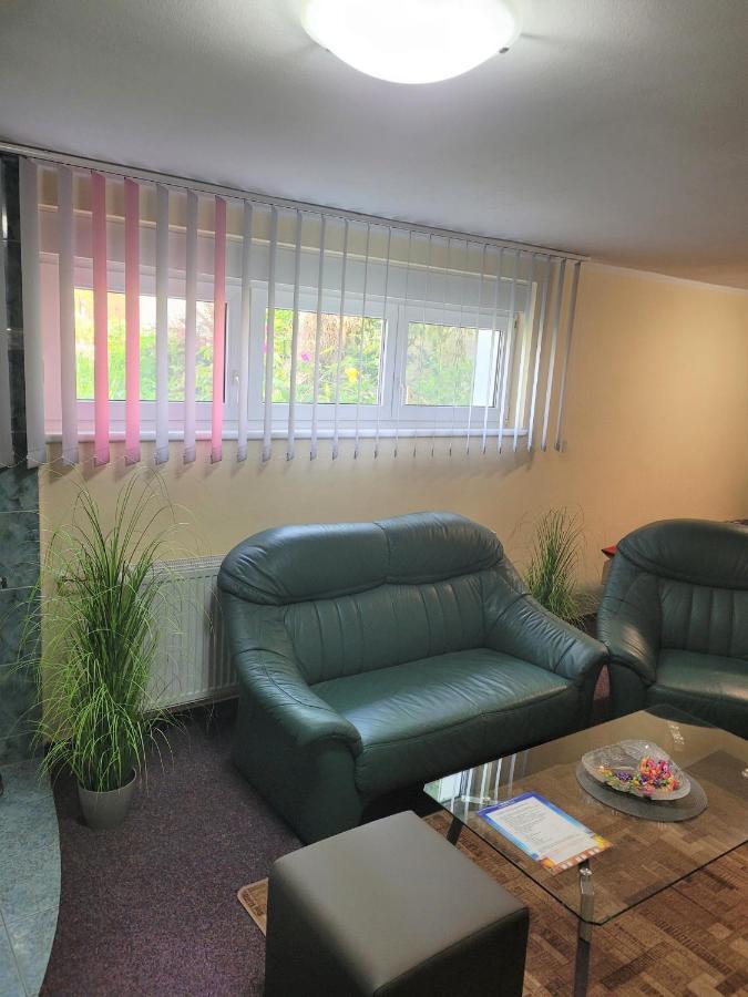 Pension Relax U Komina Frantiskovy Lazne Luaran gambar